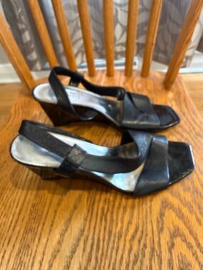 Franco Sarto Black Slingback Low Block Heel Sandals